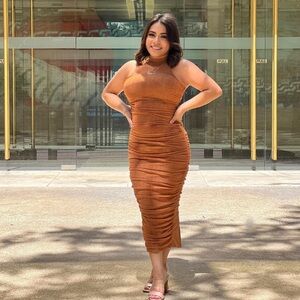 Brown dress